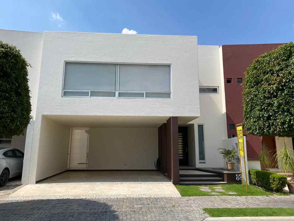 Casas en venta en Lomas de Angelópolis, Puebla | Bunda